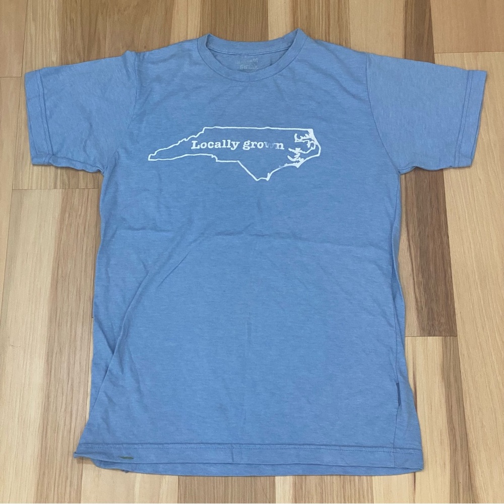 ‘Locally grown’ Sz S Shirt NC blue North Carolina